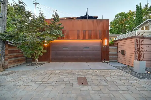2210 Blues Alley, Sacramento, CA 95816