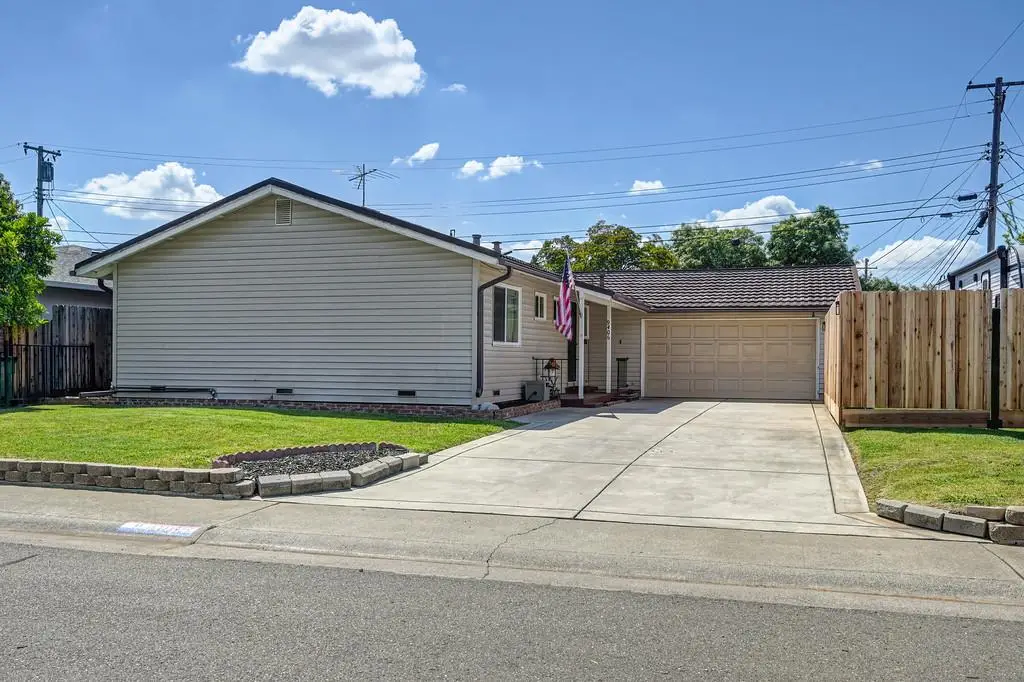 9406 Acapulco Way, Elk Grove, CA 95624 - #1