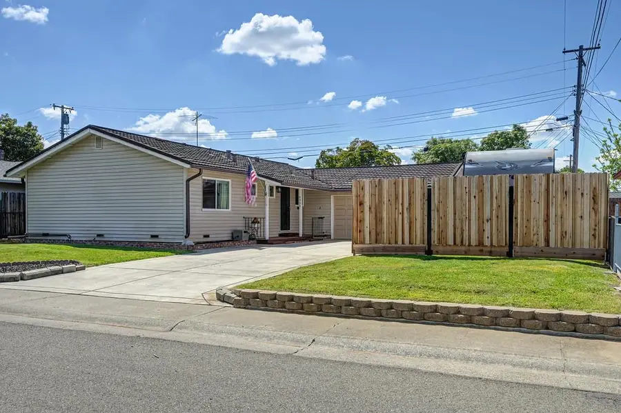 9406 Acapulco Way, Elk Grove, CA 95624 - #2