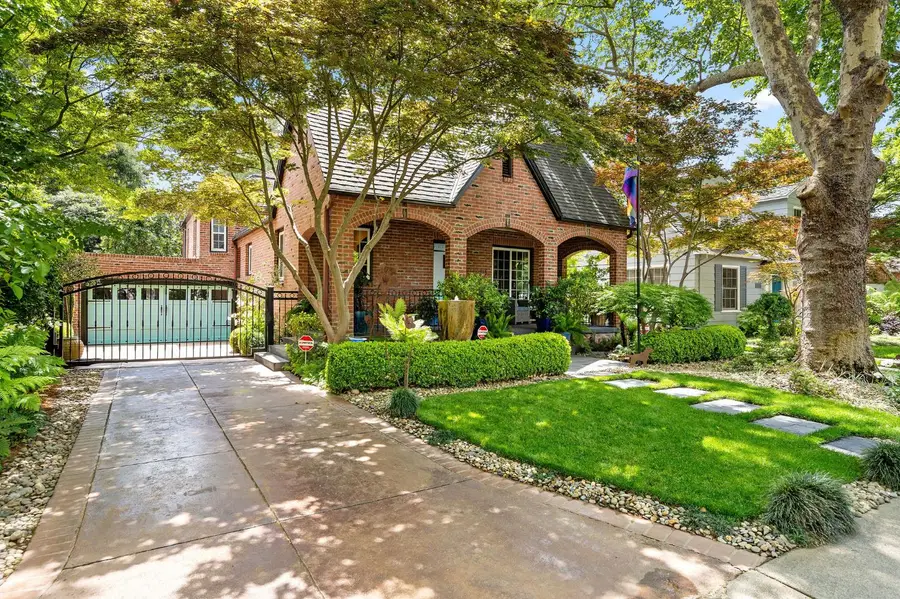 1630 11th Avenue, Sacramento, CA 95818 - #2