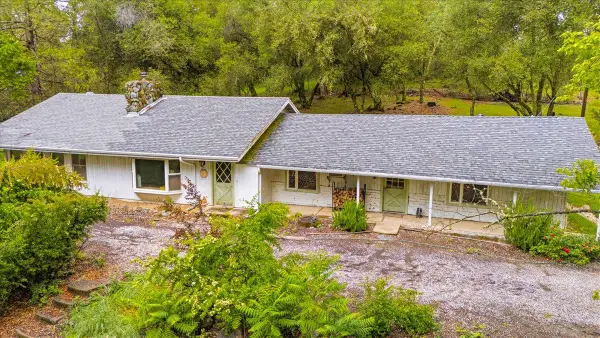 10677 Lazy Valley Road, Penn Valley, CA 95946