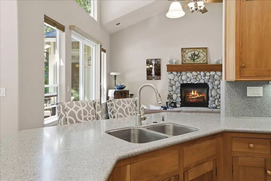 3086 Ridgecrest Way, Pollock Pines, CA 95726 - #3