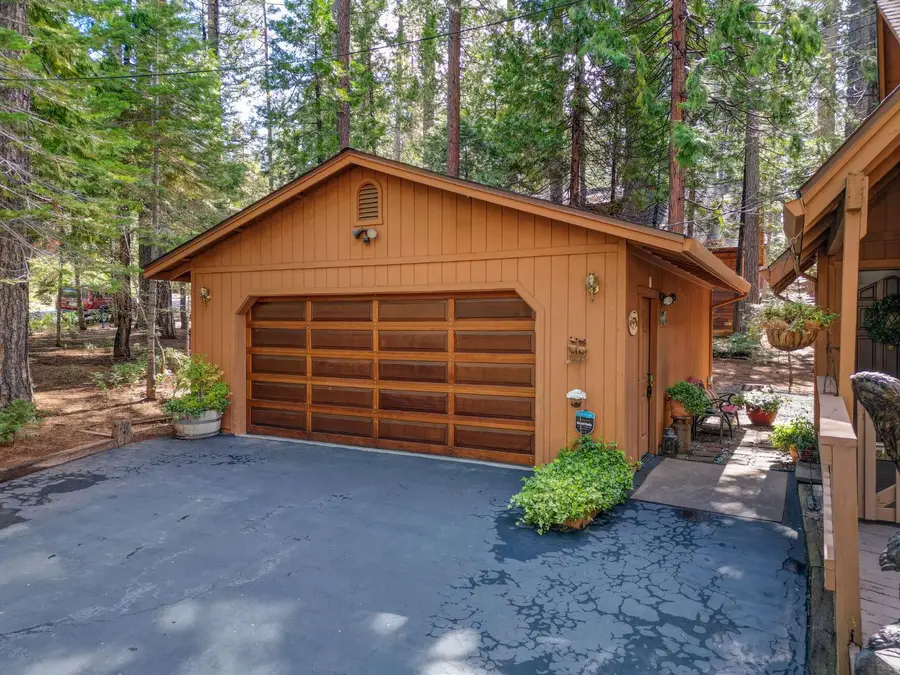2216 Castlewood Lane, Arnold, CA 95223 - #3