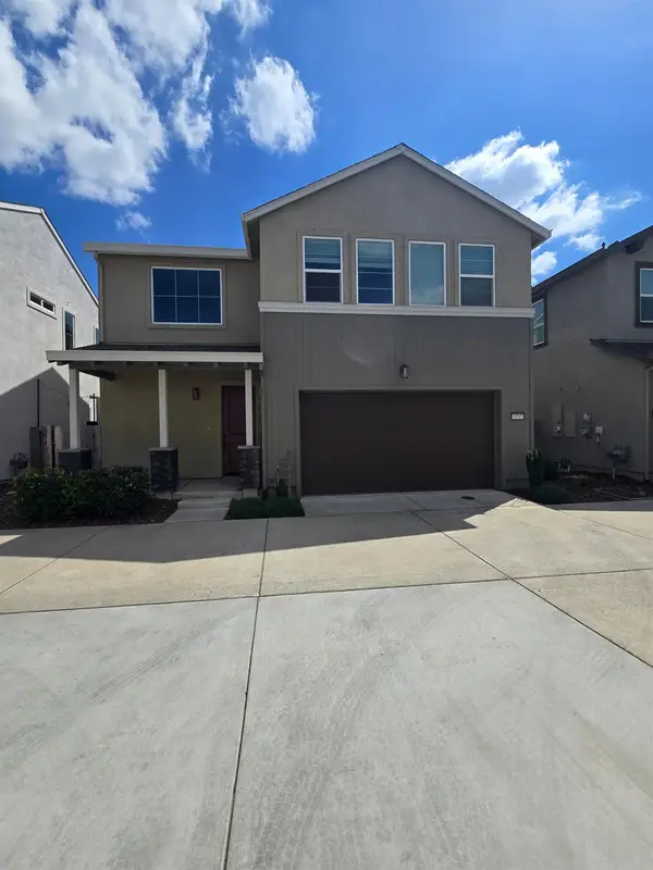 3257 Sunny Gate Ln, Folsom, CA 95630