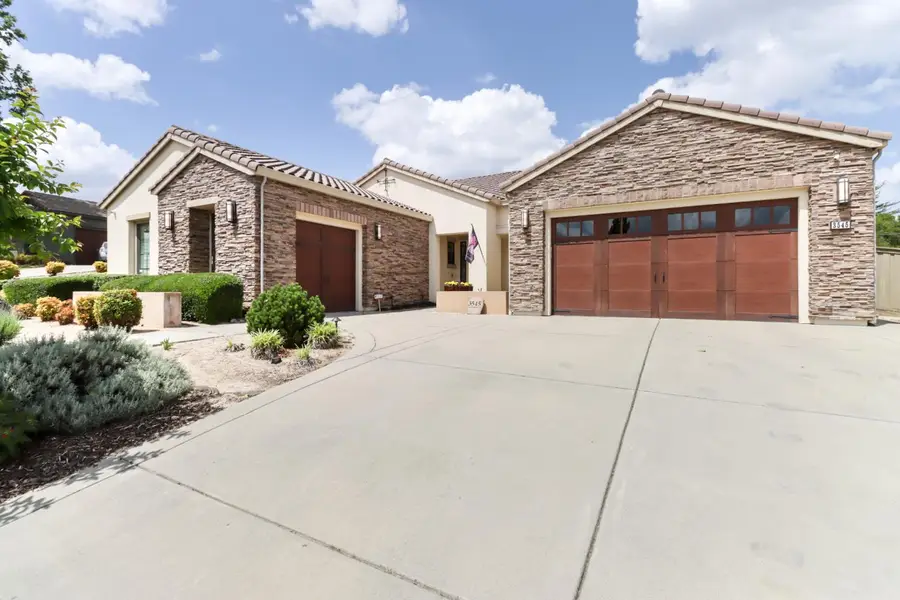 3545 Serramont Court, Carmichael, CA 95608 - #3