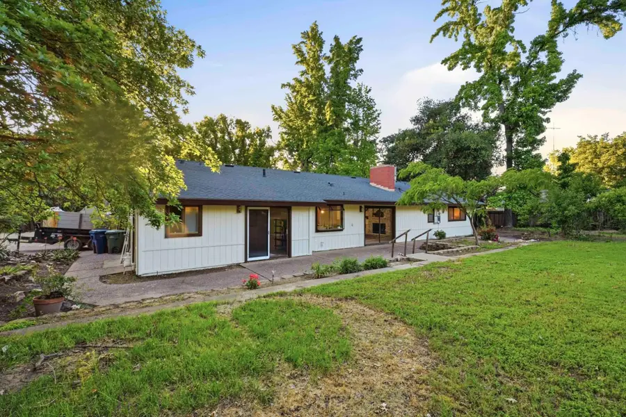 2534 Garfield Avenue, Carmichael, CA 95608 - #3