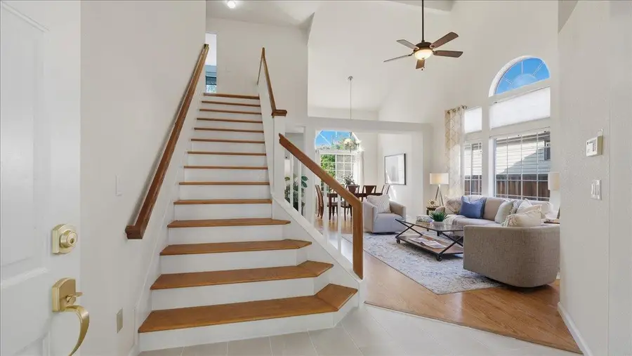 420 Falcon Court, Tracy, CA 95376 - #2