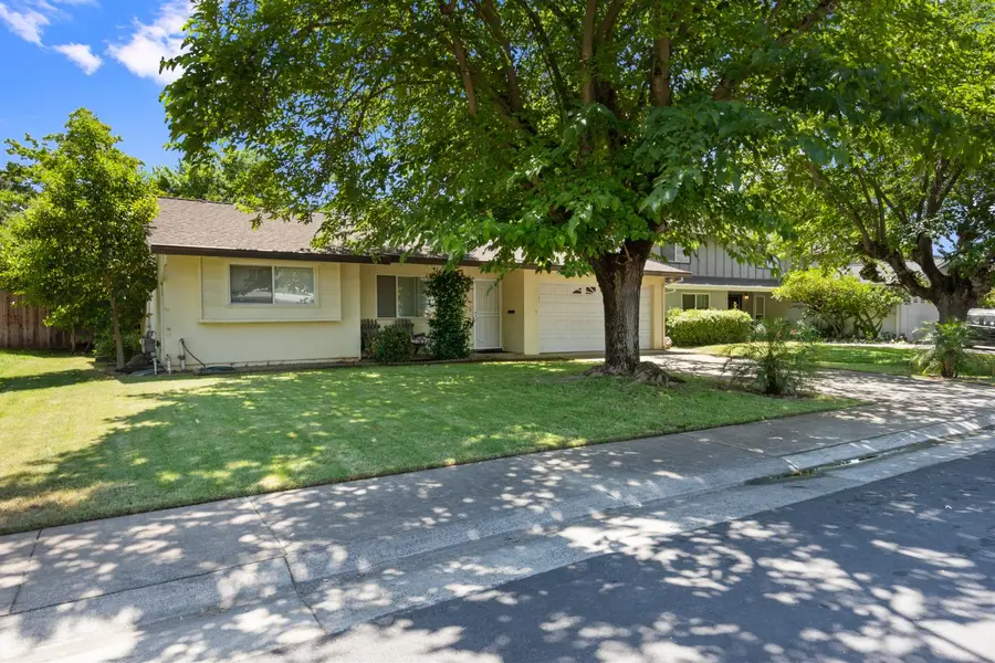 9116 Feather River Way, Sacramento, CA 95826 - #3