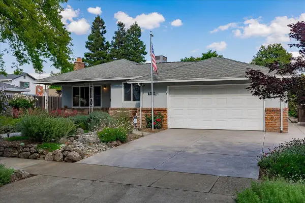 4321 69th Street, Sacramento, CA 95820