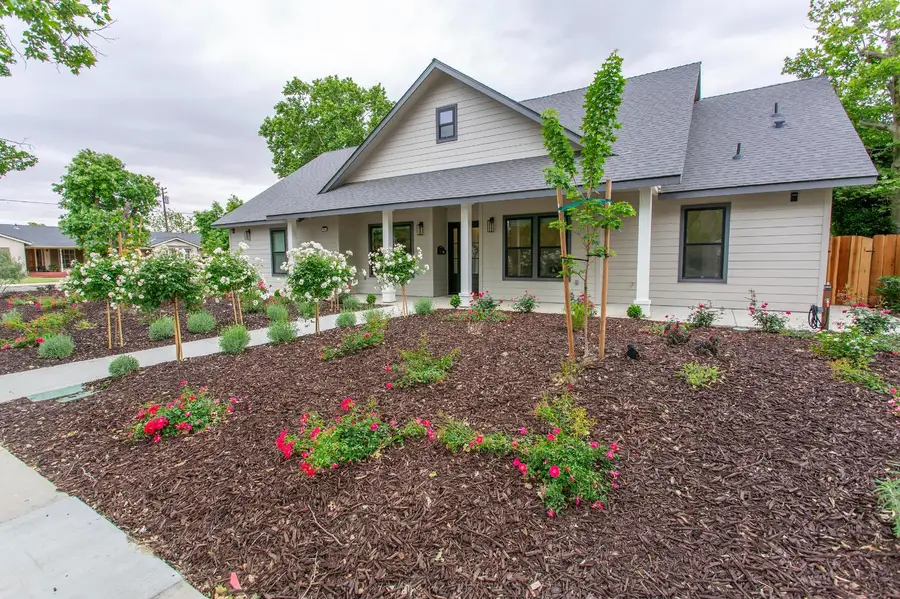 1621 S 6th Street, Los Banos, CA 93635 - #3