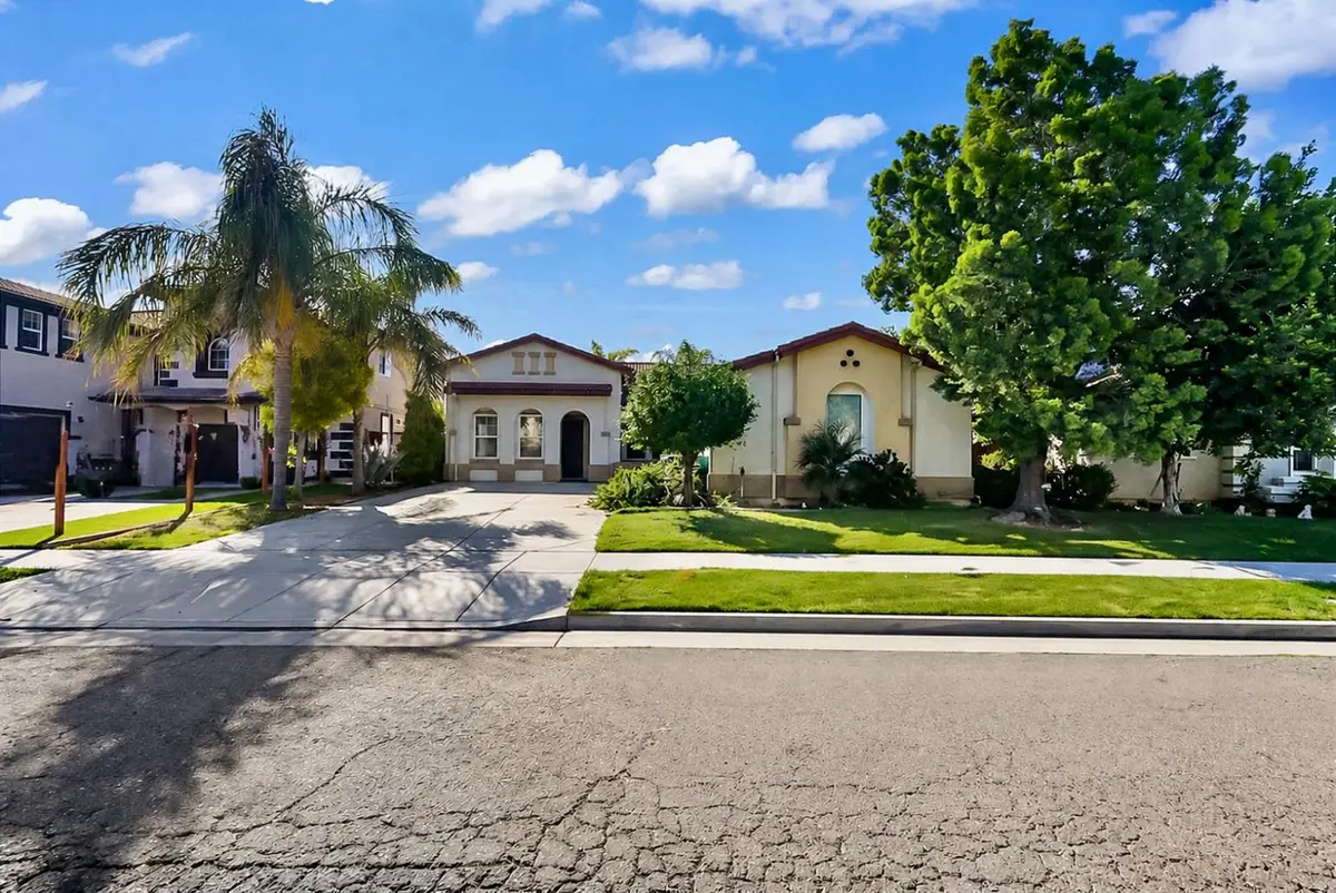 2461 S Mountainside Drive, Los Banos, CA 93635 - #1