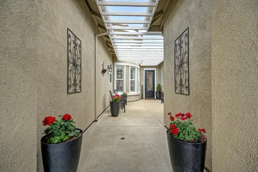 2811 Southcreek Drive, Lincoln, CA 95648 - #3