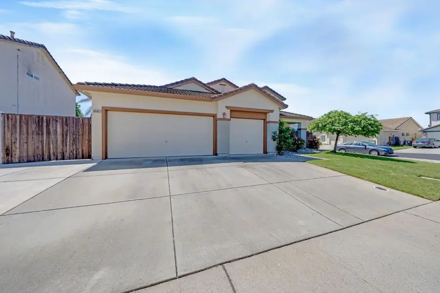 6500 Oscar Cir, Elk Grove, CA 95757 - #2