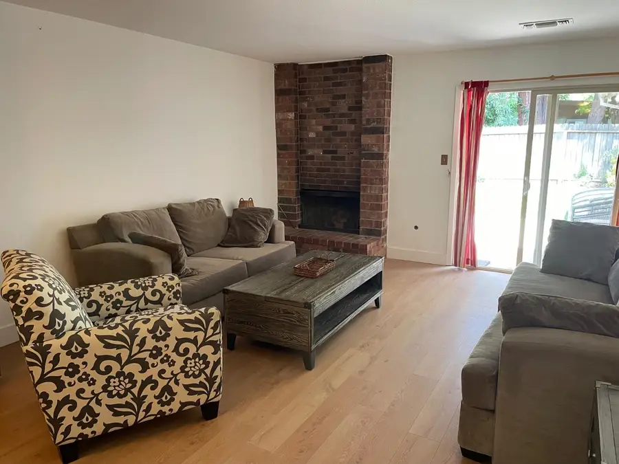 613 Hermosa Pl, Davis, CA 95616 - #2