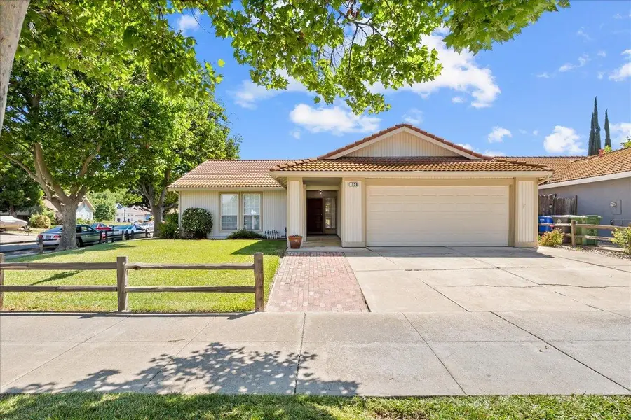 1820 S Central Avenue, Tracy, CA 95376 - #2