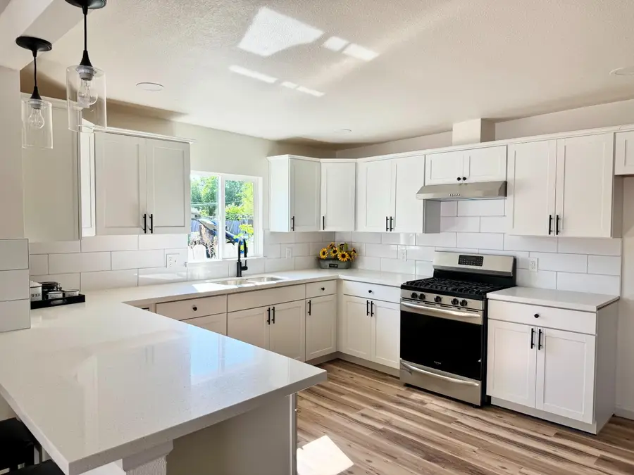 254 W 3rd Street, Stockton, CA 95206 - #3