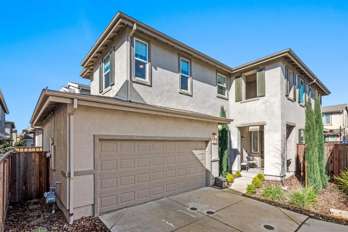 2327 Aerostar Way, Sacramento, CA 95834 - #1