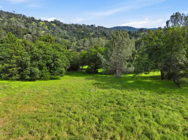19371 Peyton Place, Grass Valley, CA 95949