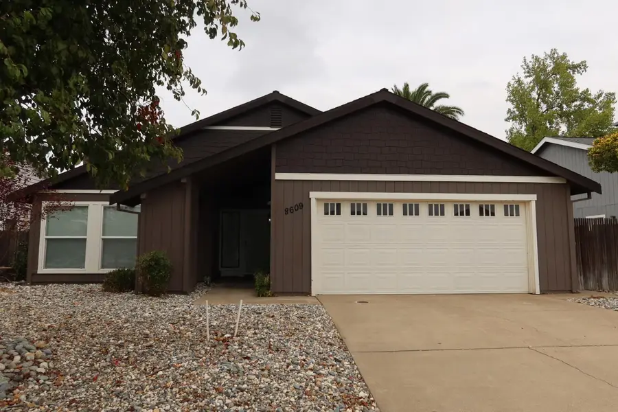 8609 Tiogawoods Drive, Sacramento, CA 95828 - #2