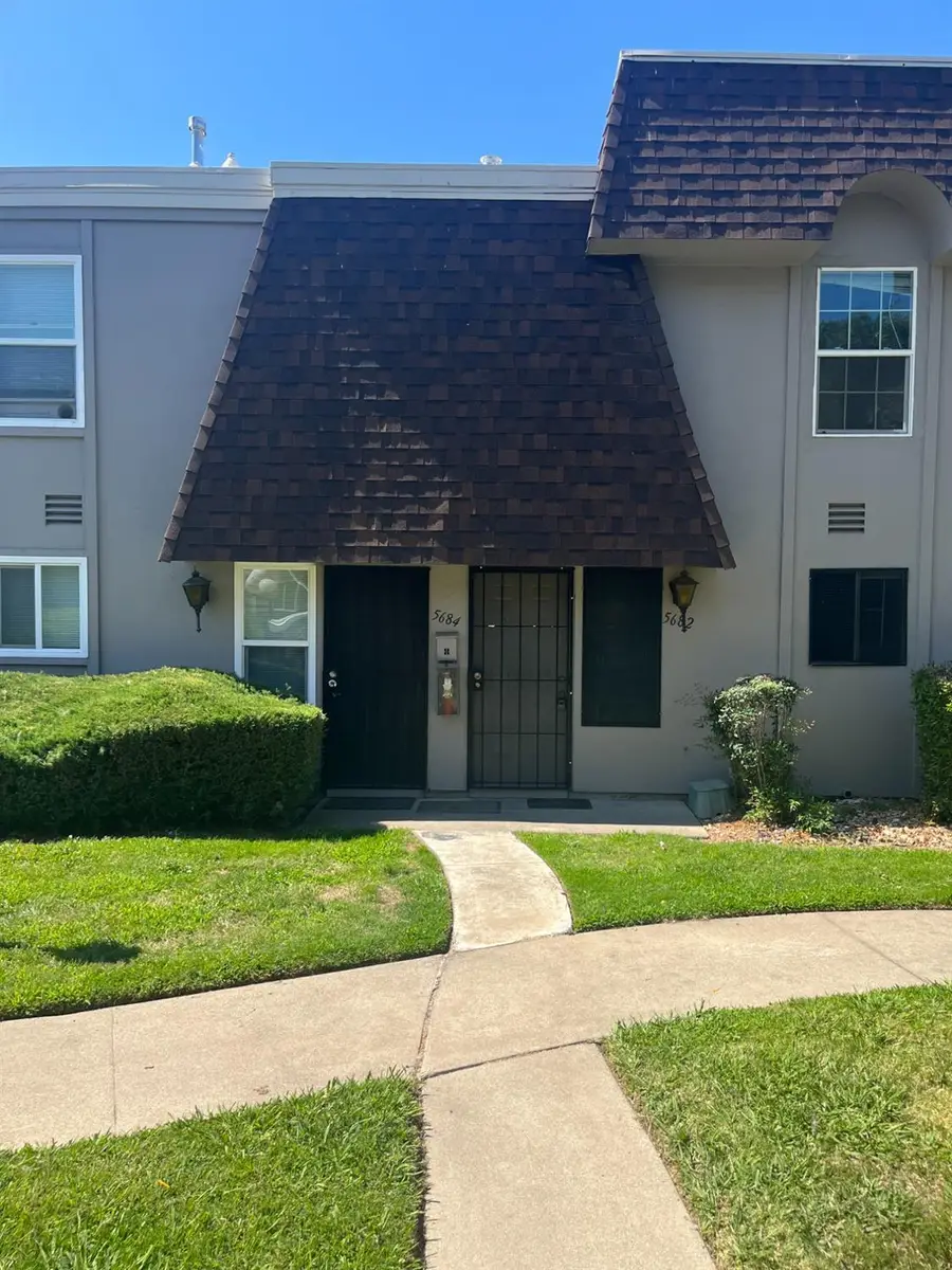 5682 Hillsdale Boulevard, Sacramento, CA 95842 - #3