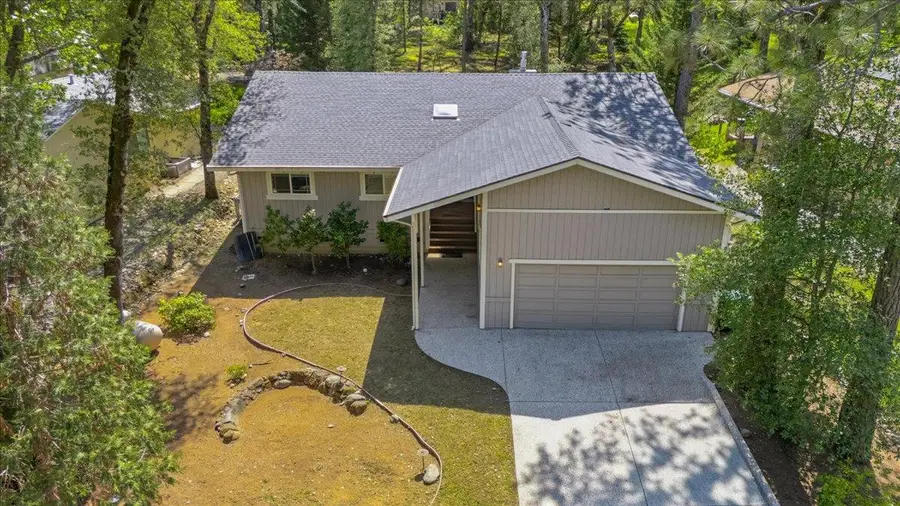 19555 Chaparral Circle, Penn Valley, CA 95946 - #2