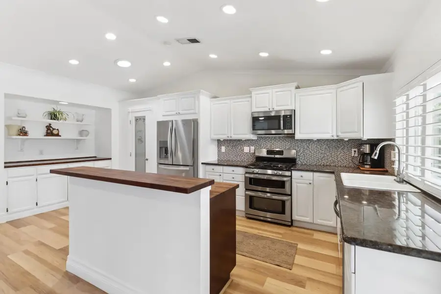 9021 Thilow Drive, Sacramento, CA 95826 - #3