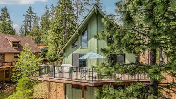 1302 Pebble Beach Way, Arnold, CA 95223