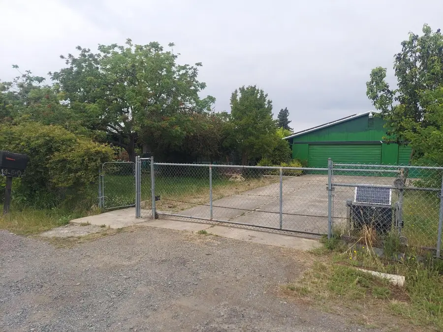450 S Roberta Way, Marysville, CA 95901 - #2