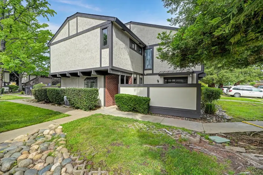 212 Wales Drive, Folsom, CA 95630 - #3