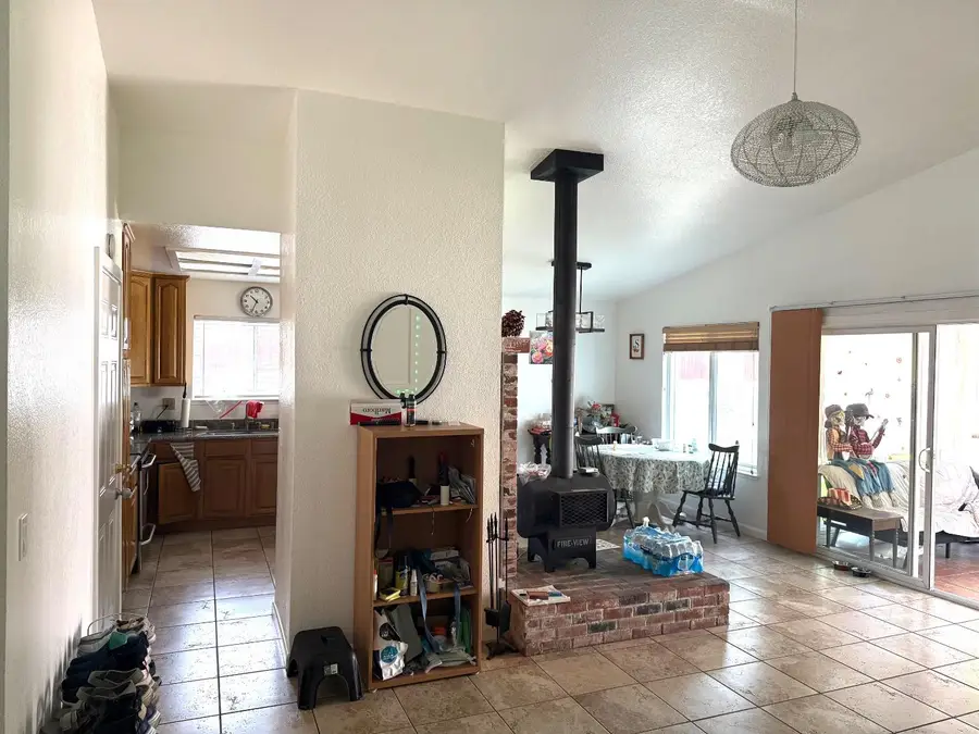 5913 Crowder, Sacramento, CA 95842 - #2