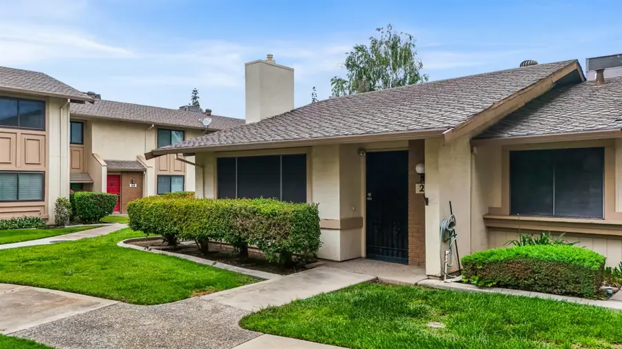 24 W Lancaster Drive, Stockton, CA 95207 - #3