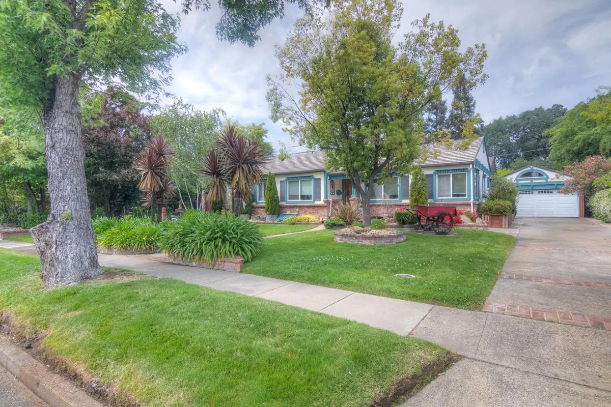 115 Alta Vista Avenue, Roseville, CA 95678 - #1