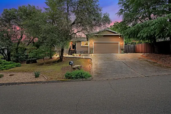 2744 Sandhurst Drive, Cameron Park, CA 95682