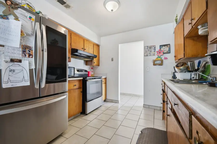 2250 Emerson Ave, Merced, CA 95341 - #3