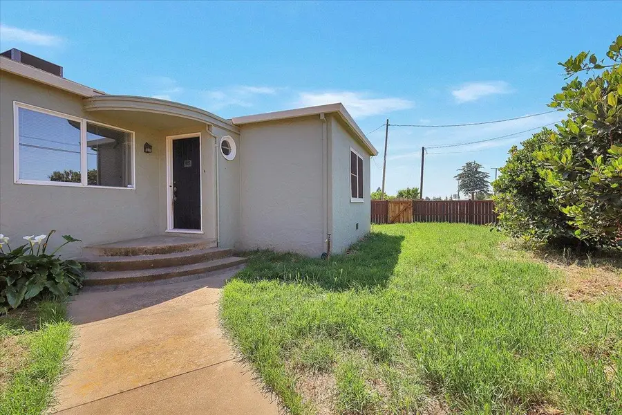 1102 Barry Road, Yuba City, CA 95991 - #3