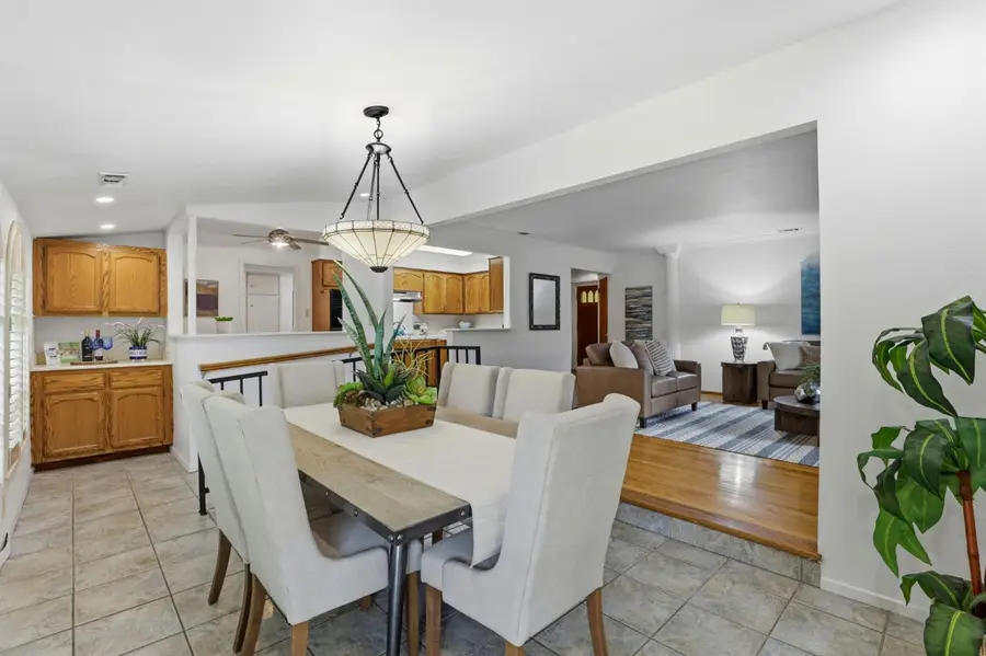 158 Globe Avenue, Sacramento, CA 95815 - #2