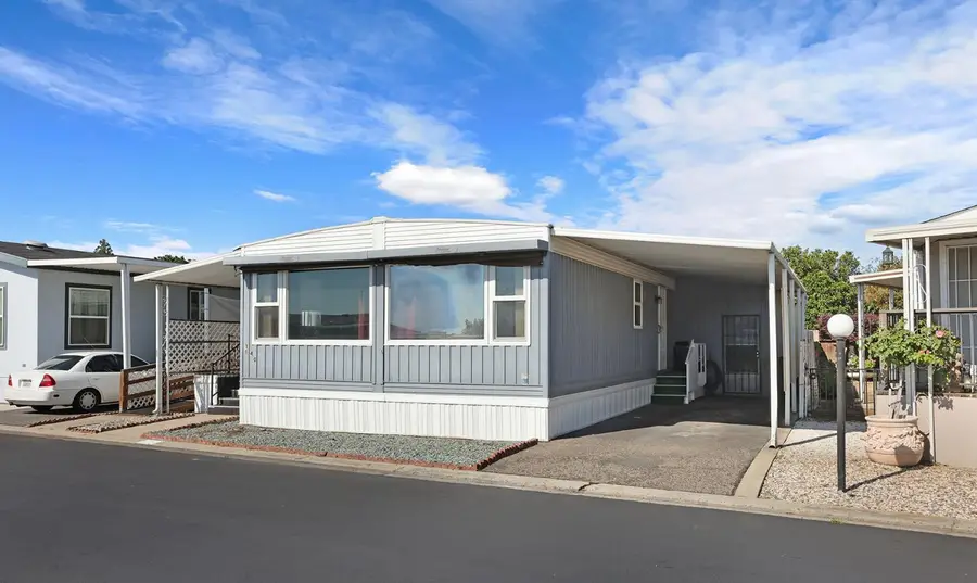 2505 Jackson Avenue, Escalon, CA 95320 - #2