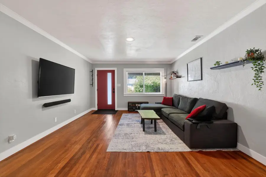 305 19th Street, West Sacramento, CA 95691 - #3