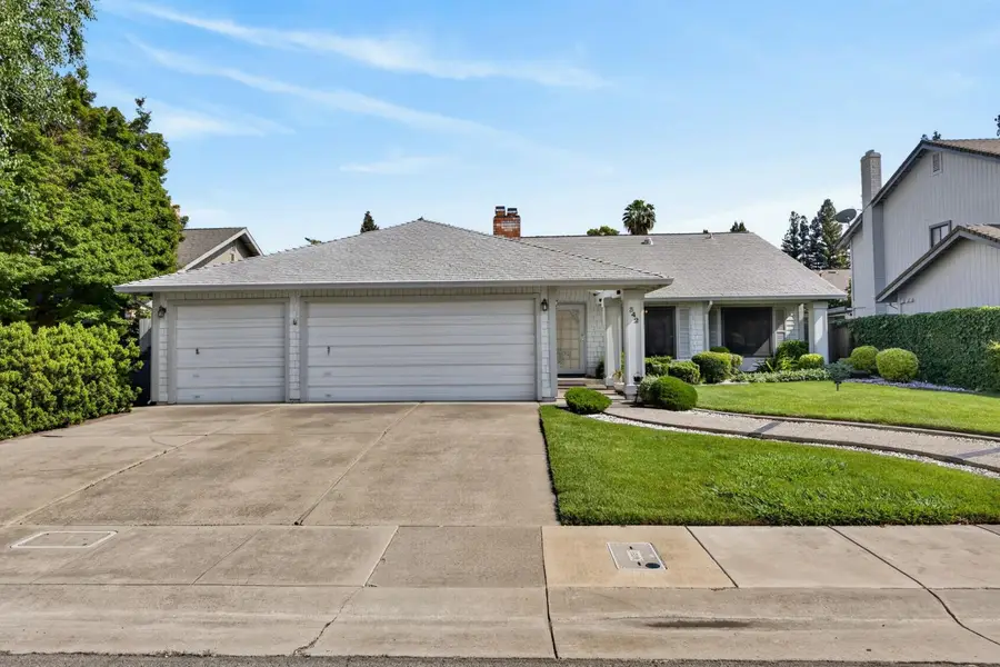 342 Rivergate Way, Sacramento, CA 95831 - #2