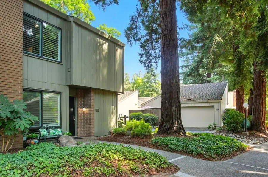 202 Dunbarton Circle, Sacramento, CA 95825 - #2