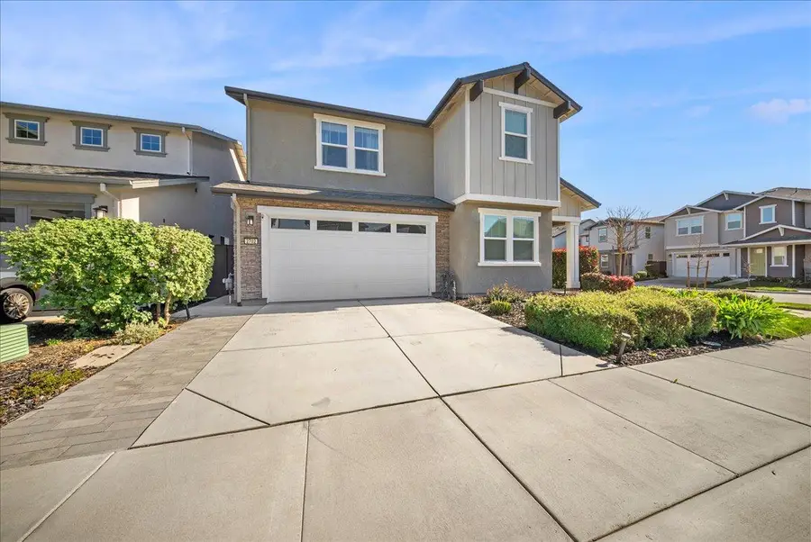 2702 Mossy Creek Street, Sacramento, CA 95833 - #3