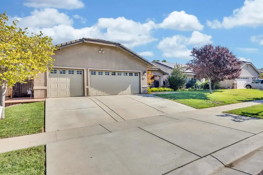 1407 Sundance Drive, Plumas Lake, CA 95961 - #2