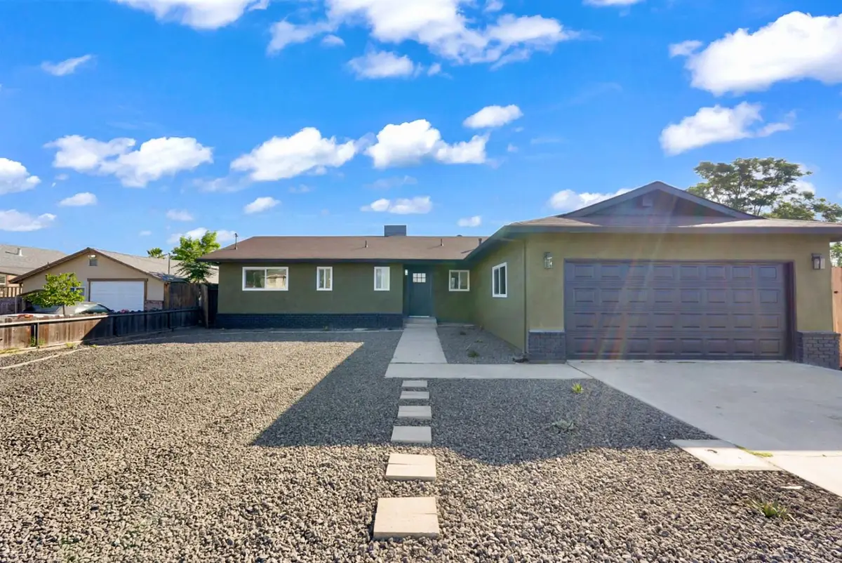 913 9th Street, Turlock, CA 95380 - #1