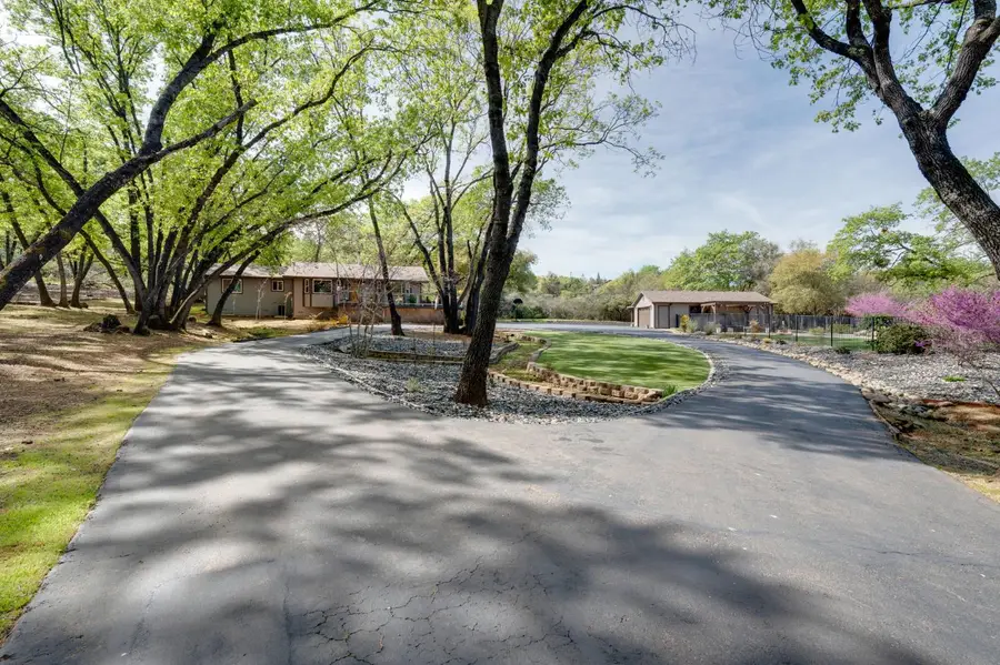2015 Beaux Chenes Court, Shingle Springs, CA 95682 - #2
