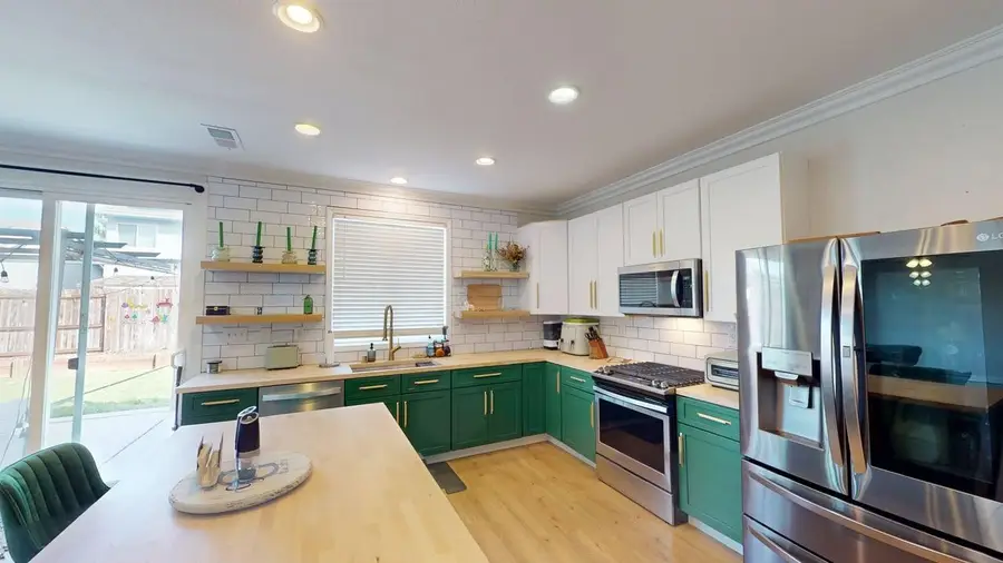 1351 Leighton Grove Drive, Plumas Lake, CA 95961 - #3