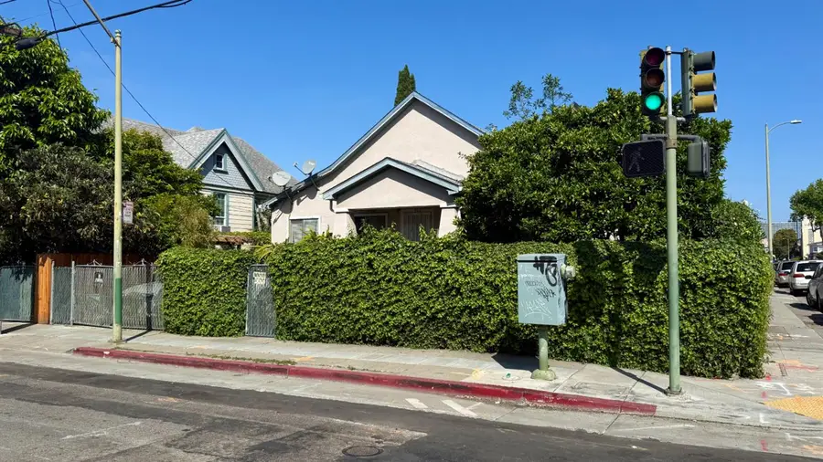 1547 8th Avenue, Oakland, CA 94606 - #2