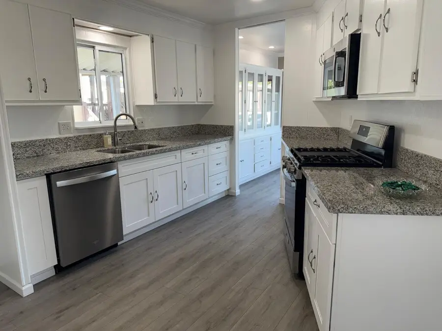 6724 Capitol Circle, Sacramento, CA 95828 - #2