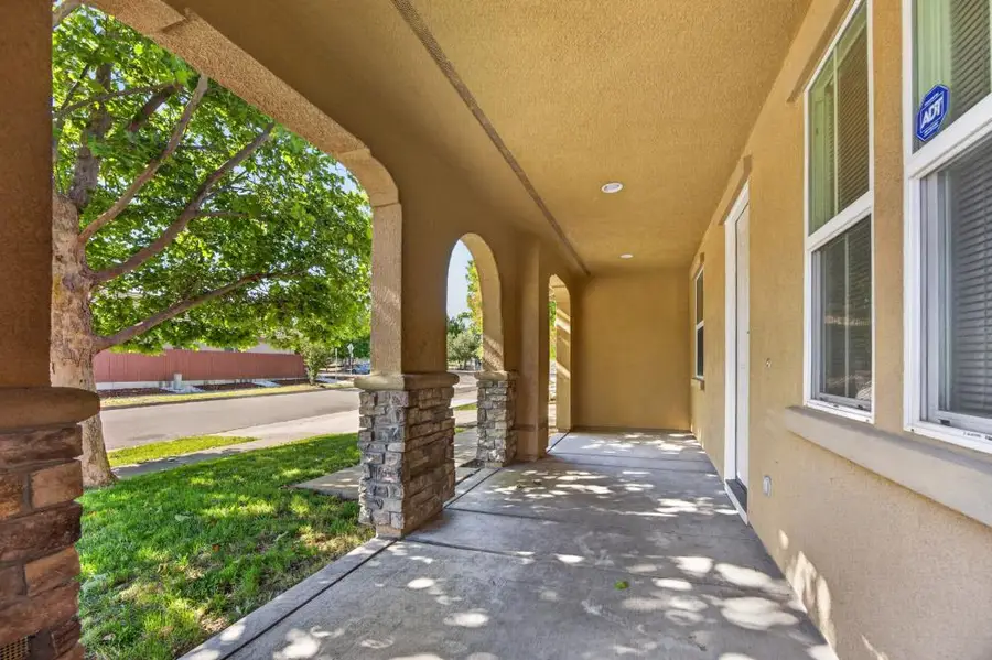 8406 Keusman Street, Elk Grove, CA 95758 - #3