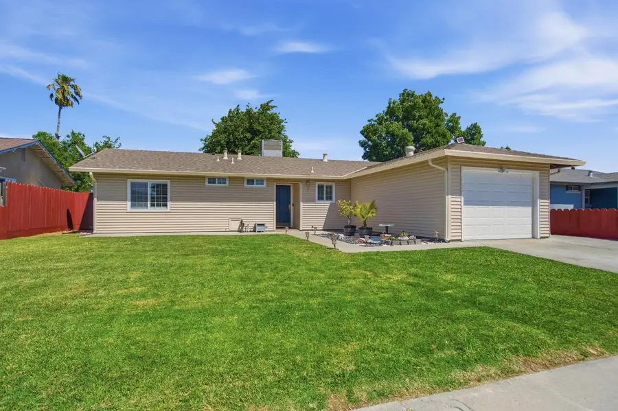1308 Basil Court, Newman, CA 95360 - #3