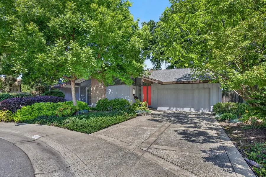 6301 Longridge Way, Sacramento, CA 95831 - #3